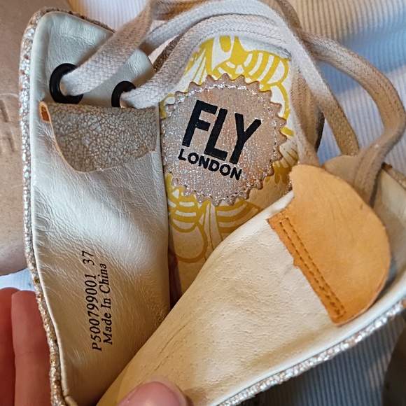 Fly London Silver Perforated Leather Wedge EU 37 - Picture 7 of 9